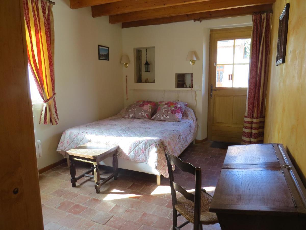 Bed and Breakfast Au Grand Pre Theillay Екстер'єр фото